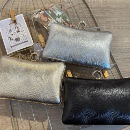 Bolso de fiesta con anillo