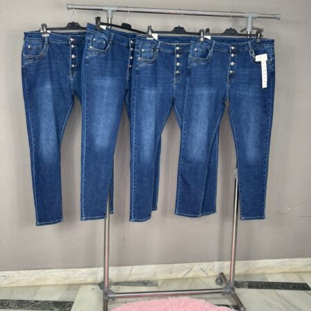 Pantalón Vaquero Curvy detalles botones
